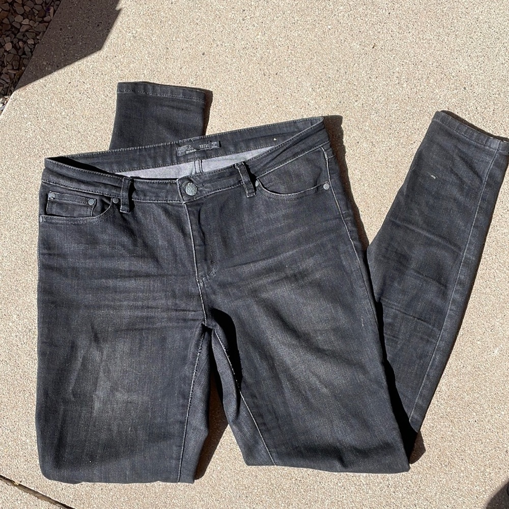 Prana Jeans. Maybe Kara. 12/31 Tall